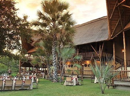 Three Cities Thorntree River Lodge Livingstone Eksteriør billede