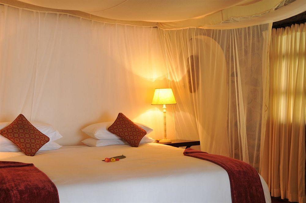Three Cities Thorntree River Lodge Livingstone Eksteriør billede